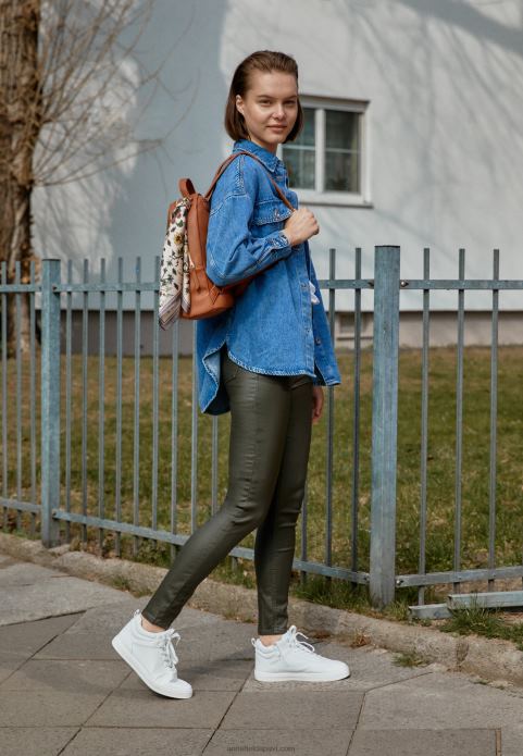 sievietes trenažieri balti 2LHT1233 Anna Field